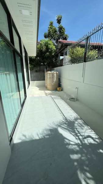 3-BR Townhouse, Chon Buri (Pattaya), Na Kloe, Bang Lamung (Pattaya), Chon Buri (Pattaya), 3 Bedrooms, 300 sqm, Townhouse For Sale, by Tanawan Surichai, 500280754 - DDproperty.com