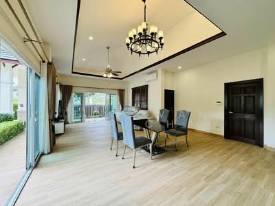 ขาย - Baan Dusit Pattaya Hill : บ้านดุสิต พัทยา ฮิลล์, ชลบุรี
