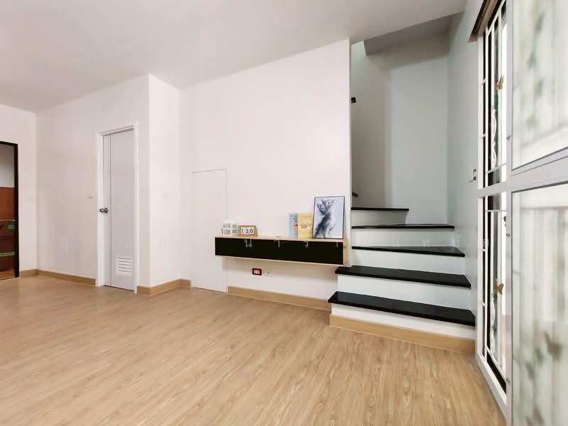 Pruksalite Lox Sukhumvit-Theparak, Samut Prakan, Soi Sri Bunruang 1, Bang Muang Mai, Muang Samut Prakarn, Samut Prakan, 3 Bedrooms, 100 sqm, Townhouse For Sale, by ปุณณภา นารานนทชัย, 500280828 - DDproperty.com