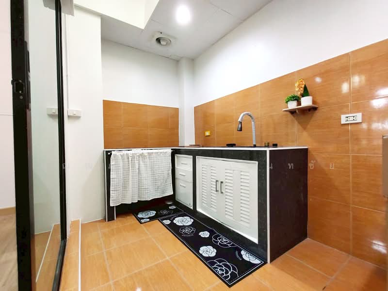 Pruksalite Lox Sukhumvit-Theparak, Samut Prakan, Soi Sri Bunruang 1, Bang Muang Mai, Muang Samut Prakarn, Samut Prakan, 3 Bedrooms, 100 sqm, Townhouse For Sale, by ปุณณภา นารานนทชัย, 500280828 - DDproperty.com