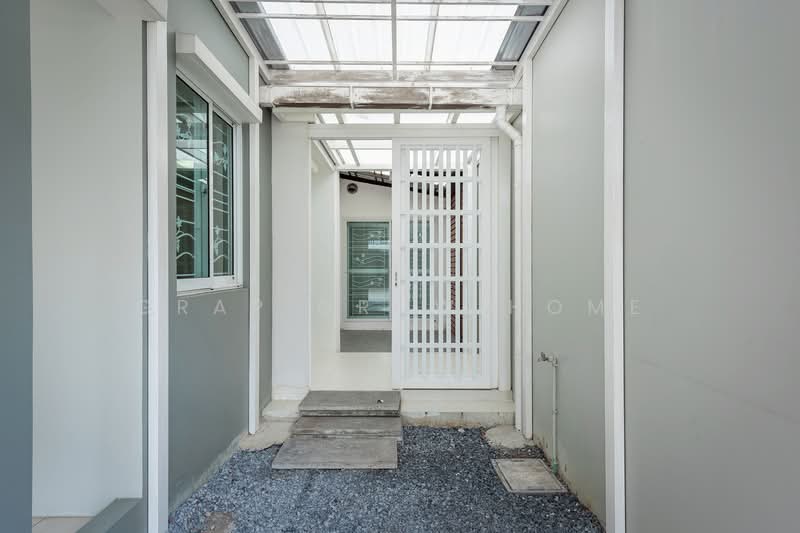 The Village Bangna-Wongwaen 3, Samut Prakan, Bangna Trad Km.10 Road, Bangphli Yai, Bang Plee, Samut Prakan, 3 Bedrooms, 132 sqm, Semi-Detached House (Twin House) For Sale, by Grap Grow Home, 500280832 - DDproperty.com