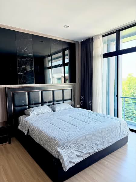 Modern Townhome for Rent – Srinakarin – Rama 9, Bangkok, Thap Chang, Saphan Sung, Bangkok, 3 Bedrooms, 230 sqm, Townhouse For Rent, by Pudis Chitrungsakorn, 500280883 - DDproperty.com