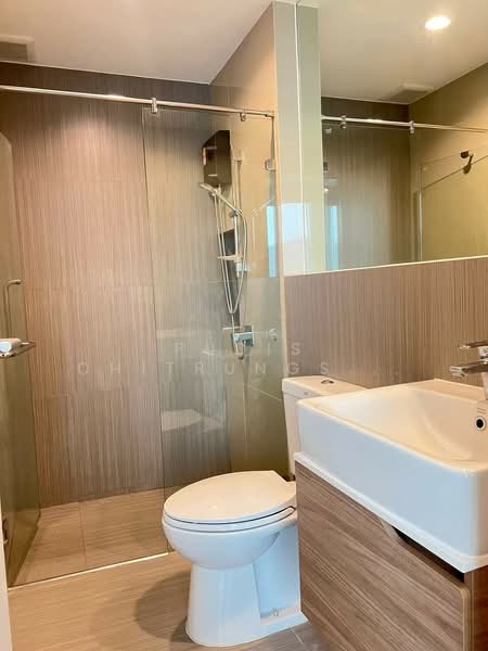 Modern Townhome for Rent – Srinakarin – Rama 9, Bangkok, Thap Chang, Saphan Sung, Bangkok, 3 Bedrooms, 230 sqm, Townhouse For Rent, by Pudis Chitrungsakorn, 500280883 - DDproperty.com