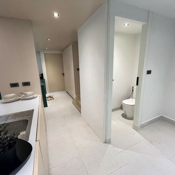 ทาวน์โฮม ถนนสุขุมวิท71 ซอยปรีดีพนมยงค์ 14 แยก 8, Bangkok, Phra Kanong Nua, Watthana, Bangkok, 2 Bedrooms, 170 sqm, Semi-Detached House (Twin House) For Rent, by Pranisa Jirathongpoon, 500280890 - DDproperty.com