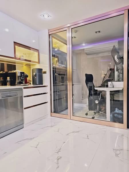 Klass Silom, Bangkok, 52 Silom Road, Silom, Bang Rak, Bangkok, 1 Bedroom, 51 sqm, Condo For Sale, by Kanchana Praneewong, 500280925 - DDproperty.com