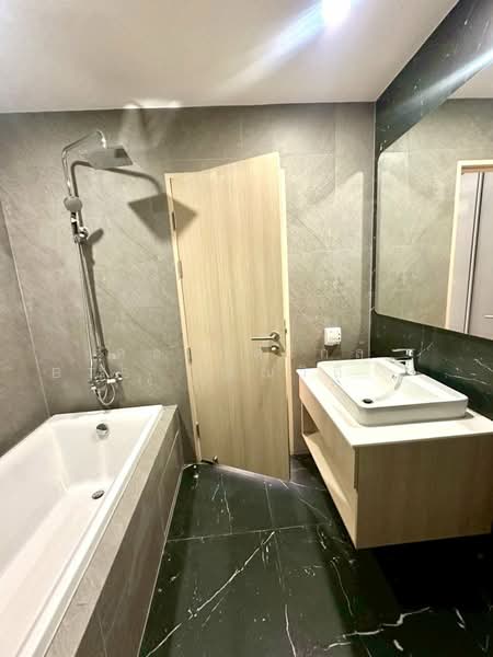 Skyrise Avenue Sukhumvit 64, Bangkok, 3 Soi Sukhumvit 64, Bang Chak, Phra Khanong, Bangkok, 2 Bedrooms, 53 sqm, Condo For Sale, by คอนโดใกล้ BTS ปุณณวิถี ขายคอนโดสกายไรส์ อเวนิว สุขุมวิท 64, 500280956 - DDproperty.com
