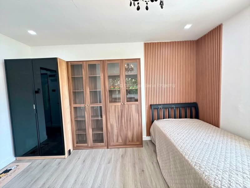 ขายบ้านแฝดบิ้วอิน พร้อมอยู่ ม.บ้านสวนบางพระ ศรีราชา, Chon Buri (Pattaya), Bang Phra, Si Racha, Chon Buri (Pattaya), 3 Bedrooms, 150 sqm, Semi-Detached House (Twin House) For Sale, by Dusit Saengfa, 500280959 - DDproperty.com