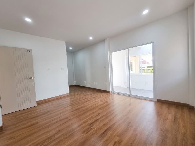 Donmuang Villa, Bangkok, Khlong Tanon, Sai Mai, Bangkok, 4 Bedrooms, 220 sqm, Single Detached House For Sale, by คุณ ศศิวิภา พูลทา, 500280971 - DDproperty.com