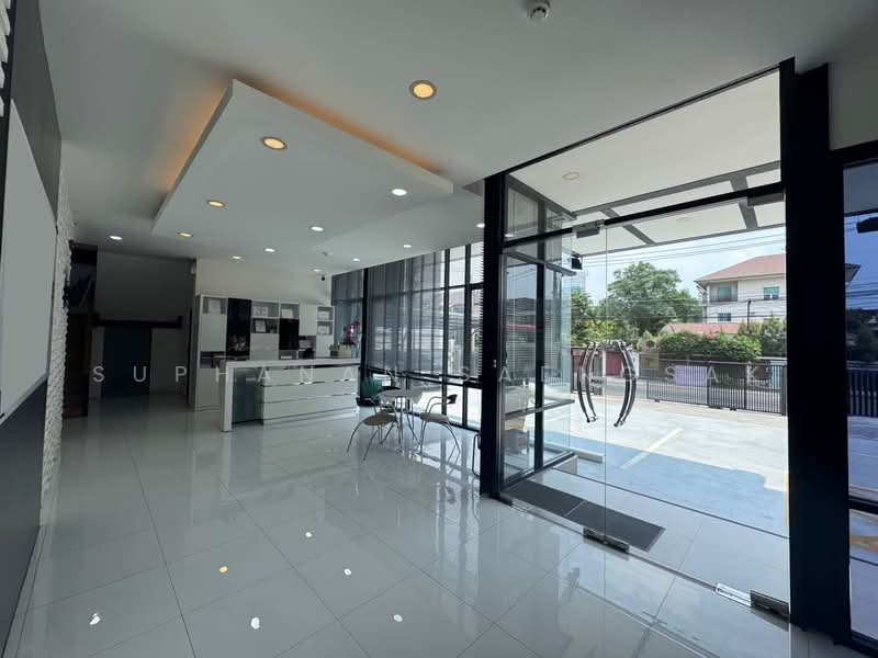 ให้เช่า - Stand Alone office building for rent, กรุงเทพ