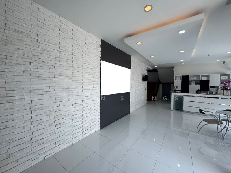 ให้เช่า - Stand Alone office building for rent, กรุงเทพ