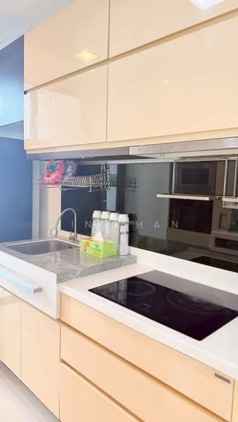The Room Sukhumvit 62, Bangkok, 2288 Sukhumvit Road, Bang Chak, Phra Khanong, Bangkok, 2 Bedrooms, 76 sqm, Condo For Rent, by Win Chan, 500280990 - DDproperty.com