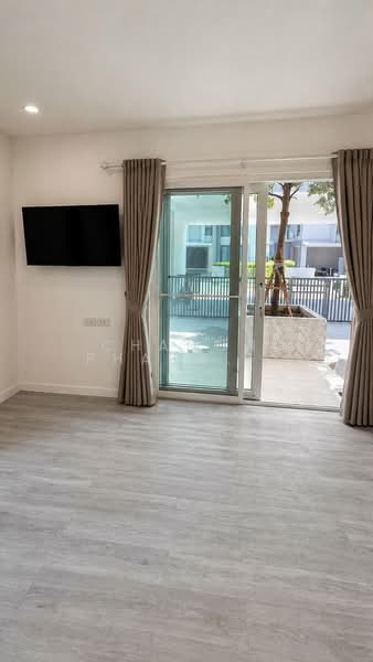 Saransiri Srivaree, Samut Prakan, 343 Rural Road, Srisa Chorakhe Noi, Bang Sao Thong, Samut Prakan, 4 Bedrooms, 240 sqm, Single Detached House For Rent, by Chanon Phangchienghien, 500281025 - DDproperty.com