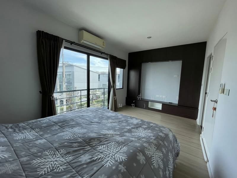 Baan Klang Muang Rama 9-On Nut, Bangkok, Bangkok-Chonburi New Road, Prawet, Prawet, Bangkok, 3 Bedrooms, 120 sqm, Townhouse For Rent, by Nattayaporn Peumkul (Benz), 500281035 - DDproperty.com