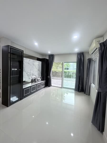 Centro Bangna-Wongwean, Bangkok, Kanchanaphisek Road, Dok Mai, Prawet, Bangkok, 4 Bedrooms, 190 sqm, Single Detached House For Rent, by ปัญชนิดา จันทรงชัย, 500281039 - DDproperty.com