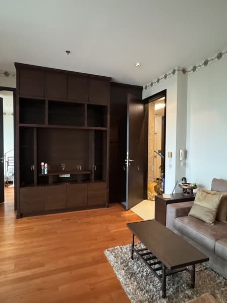 ให้เช่า - The Lofts Yennakart : เดอะ ล็อฟท์ เย็นอากาศ, กรุงเทพ
