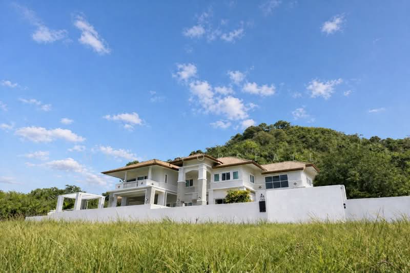 DiOHANA GRANDHILL VILLA, Phuket, 153 30, Mai Khao, Thalang District, Phuket, Mai Khao, Thalang, Phuket, 7 Bedrooms, 920 sqm, Villa For Rent, by Mark Horsfall, 500281070 - DDproperty.com