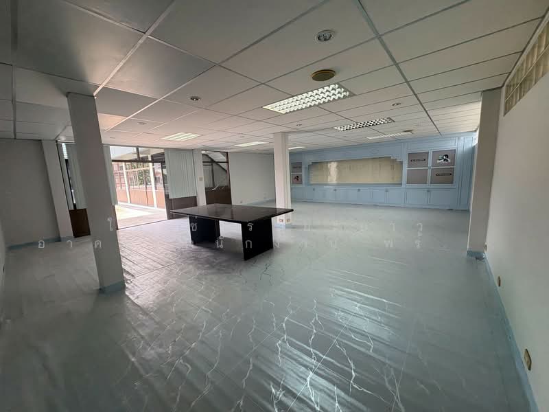 Office Compound with Residence in Sathorn, Bangkok, จันทน์, Thung Wat Don, Sathon, Bangkok, 1 Bedroom, 2,196 sqm, Townhouse For Rent, by ให้เช่าระยะยาว อาคารสำนักงาน พร้อมบ้านพัก ใจกลางสาทร ถนนจันทน์ ซอย 43, 500281128 - DDproperty.com