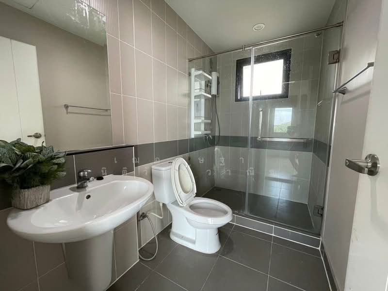 Baan Klang Muang Rama 9-On Nut, Bangkok, Bangkok-Chonburi New Road, Prawet, Prawet, Bangkok, 3 Bedrooms, 250 sqm, Townhouse For Rent, by เฌอณิษฐา  นิติวัชญ์วาณิช, 500281134 - DDproperty.com