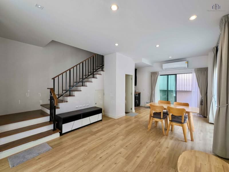 บ้านกลางเมือง บางนา-วงแหวน : Baan Klang Mueang Bangna-Wongwaen, สมุทรปราการ, บางพลีใหญ่, บางพลี, สมุทรปราการ, 152 ตร.ม., ทาวน์เฮ้าส์ ขาย, โดย บ้านหลังมุมหน้าสวน!! ขายบ้านกลางเมือง บางนา–วงแหวน ทำเลสวยสุดในโครงการขนาด 26.2 ตร.วา., 500281139 - DDproperty.com
