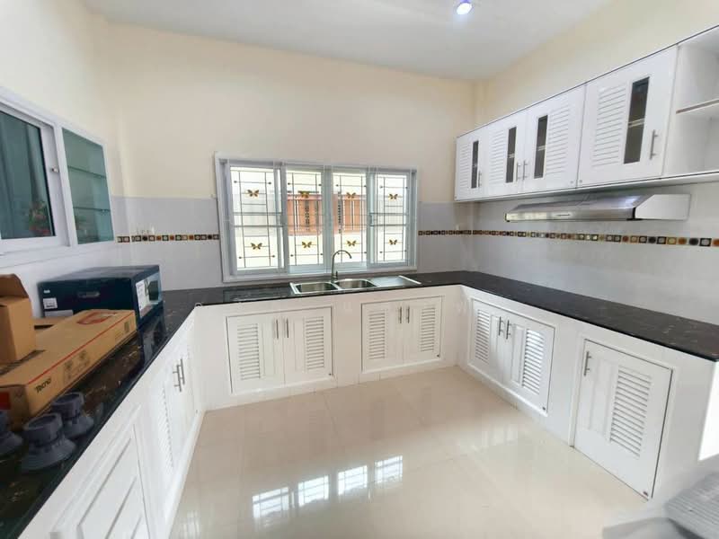 ให้เช่าบ้านเดี่ยวหลังใหญ่ เนื้อที่เยอะ ชากค้อ ศรีราชา, Chon Buri (Pattaya), Surasak, Si Racha, Chon Buri (Pattaya), 3 Bedrooms, 300 sqm, Single Detached House For Rent, by Dusit Saengfa, 500281156 - DDproperty.com
