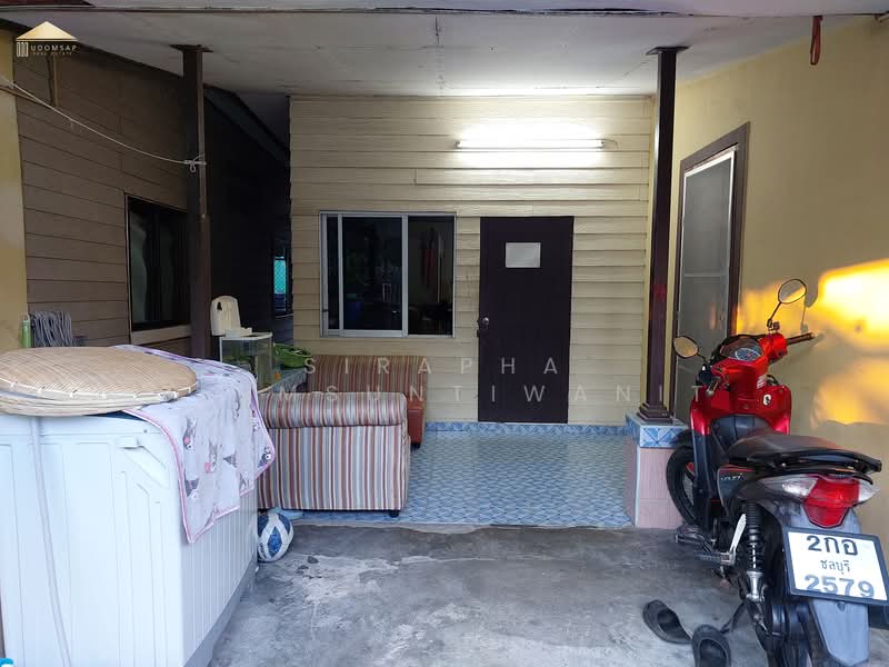 ขายบ้านพักพร้อมบ้านเช่า 7 หลัง ผู้เช่าเต็ม ศรีราชา ทำเลใกล้มอเตอร์เวย์ สร้างรายได้ทันที, ชลบุรี, ศรีราชาหนองค้อ, สุรศักดิ์, ศรีราชา, ชลบุรี, 2,044 ตร.ม., กิจการ ขาย, โดย Sirapha Sermsuntiwanit, 500281189 - DDproperty.com