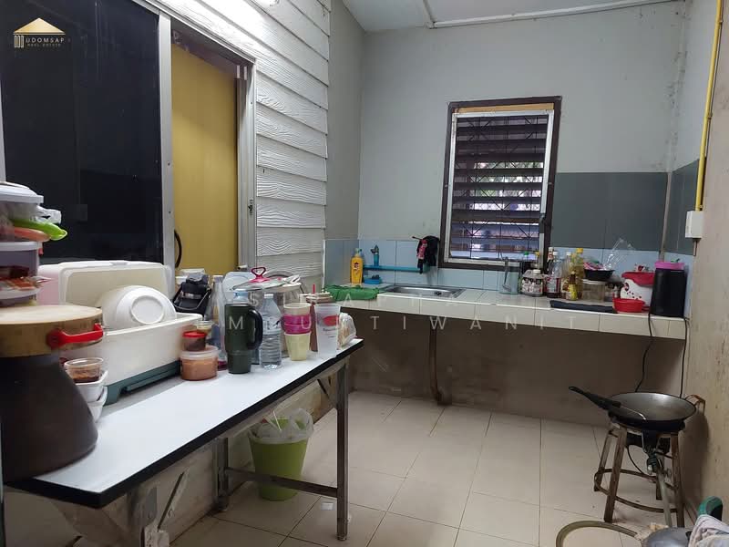 ขายบ้านพักพร้อมบ้านเช่า 7 หลัง ผู้เช่าเต็ม ศรีราชา ทำเลใกล้มอเตอร์เวย์ สร้างรายได้ทันที, ชลบุรี, ศรีราชาหนองค้อ, สุรศักดิ์, ศรีราชา, ชลบุรี, 2,044 ตร.ม., กิจการ ขาย, โดย Sirapha Sermsuntiwanit, 500281189 - DDproperty.com