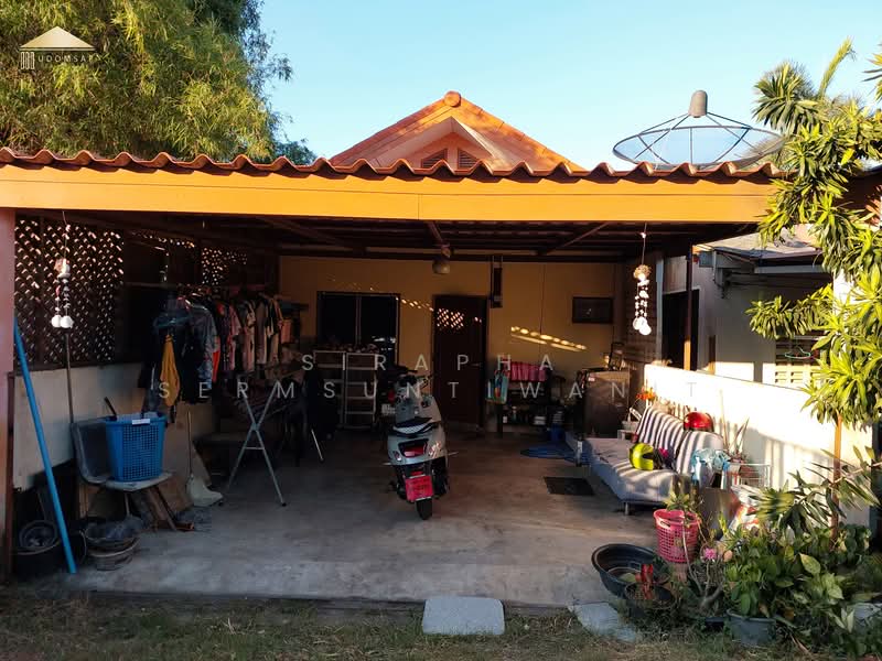 ขายบ้านพักพร้อมบ้านเช่า 7 หลัง ผู้เช่าเต็ม ศรีราชา ทำเลใกล้มอเตอร์เวย์ สร้างรายได้ทันที, ชลบุรี, ศรีราชาหนองค้อ, สุรศักดิ์, ศรีราชา, ชลบุรี, 2,044 ตร.ม., กิจการ ขาย, โดย Sirapha Sermsuntiwanit, 500281189 - DDproperty.com
