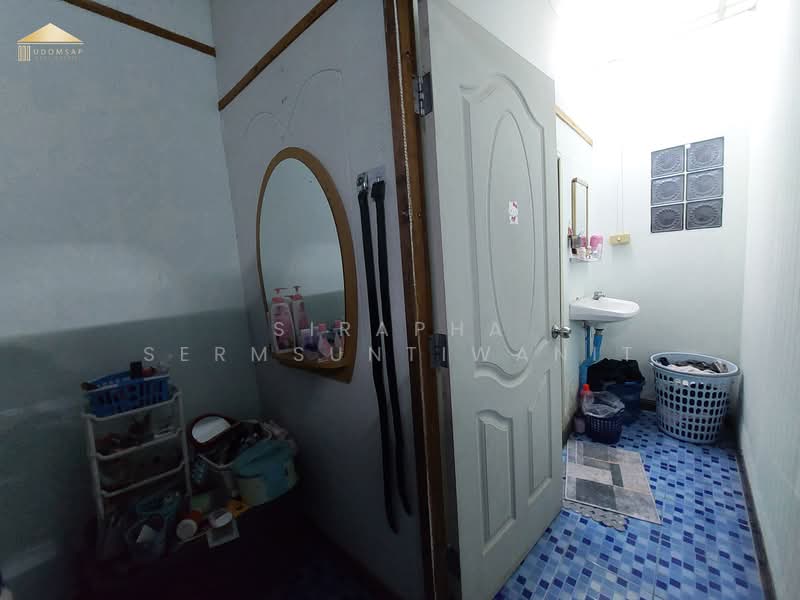 ขายบ้านพักพร้อมบ้านเช่า 7 หลัง ผู้เช่าเต็ม ศรีราชา ทำเลใกล้มอเตอร์เวย์ สร้างรายได้ทันที, ชลบุรี, ศรีราชาหนองค้อ, สุรศักดิ์, ศรีราชา, ชลบุรี, 2,044 ตร.ม., กิจการ ขาย, โดย Sirapha Sermsuntiwanit, 500281189 - DDproperty.com