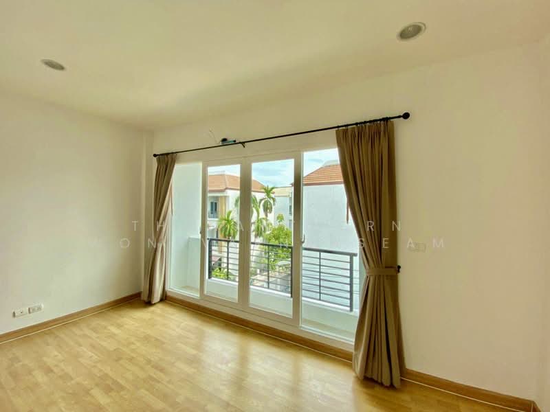 Baan Klang Muang S-Sense Rama 9-Ladprao : บ้านกลางเมือง เอสเซ้นส์ พระราม 9-ลาดพร้าว, กรุงเทพ, ซอยลาดพร้าว 84 ถนนลาดพร้าว, วังทองหลาง, วังทองหลาง, กรุงเทพ, 132 ตร.ม., ทาวน์เฮ้าส์ ให้เช่า, โดย Thananthorn Wongvarnkaseam, 500281193 - DDproperty.com