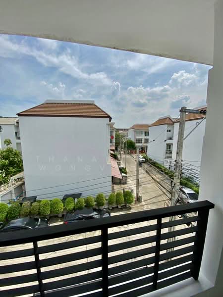 Baan Klang Muang S-Sense Rama 9-Ladprao, Bangkok, Soi Ladprao 84, Ladprao Road, Wang Thonglang, Wang Thonglang, Bangkok, 3 Bedrooms, 132 sqm, Townhouse For Rent, by Thananthorn Wongvarnkaseam, 500281193 - DDproperty.com