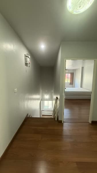 Commercial Building in Chiang Mai Business Park (CBP), Chiang Mai, Nong Pa Krang, Muang Chiang Mai, Chiang Mai, 2 Bedrooms, 230 sqm, Townhouse For Rent, by The Positive ที่ดิน บ้าน คอนโด, 500281219 - DDproperty.com