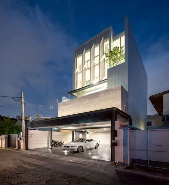 โฮมออฟฟิตหรูกลางเมือง มีลิฟท์ สระว่ายน้ำ และที่พักดานบน, Bangkok, Samsen Nai, Phaya Thai, Bangkok, 5 Bedrooms, 550 sqm, Single Detached House For Sale, by Thiya​ Chaysabut, 500281323 - DDproperty.com