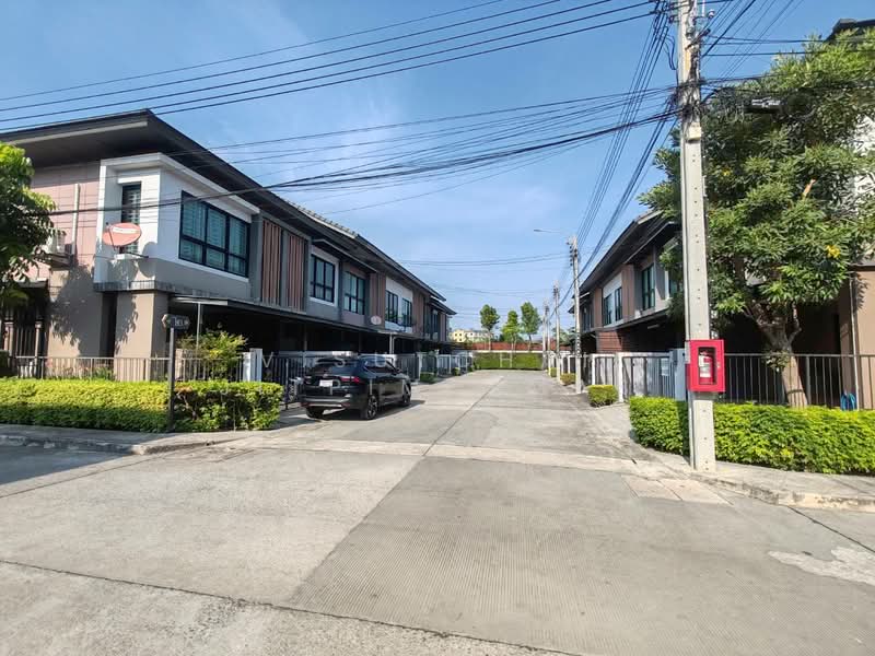 Premium Time Home Suanluang Rama 9, Bangkok, Chaloem Phrakiat Rama 9 Road, Soi 47, Nong Bon, Prawet, Bangkok, 3 Bedrooms, 140 sqm, Townhouse For Sale, by visutchai jitpimolmas, 500281417 - DDproperty.com