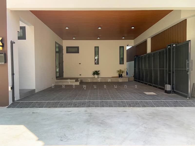 เฉลิมพระเกียรติ, Chon Buri (Pattaya), Bang Lamung, Bang Lamung (Pattaya), Chon Buri (Pattaya), 3 Bedrooms, 216 sqm, Single Detached House For Sale, by อุรารัตน์ อิทธิพูนธนกร, 500281433 - DDproperty.com