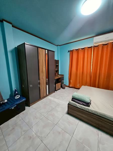 Baan Kritsana Romklao, Bangkok, Romklao Road, Min Buri, Min Buri, Bangkok, 2 Bedrooms, 120 sqm, Townhouse For Sale, by ดลภัทร เพชรจรัสชัย, 500281454 - DDproperty.com