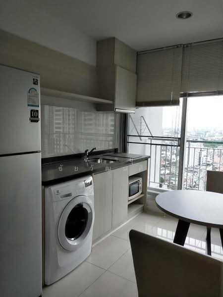 Rhythm Sathorn-Narathiwas : ริทึ่ม สาทร-นราธิวาส, กรุงเทพ, 651 ถนนนราธิวาสราชนครินทร์, ทุ่งมหาเมฆ, สาทร, กรุงเทพ, 35 ตร.ม., คอนโด ให้เช่า, โดย จิรายุ ชัยวัฒนศิริ, 500281467 - DDproperty.com