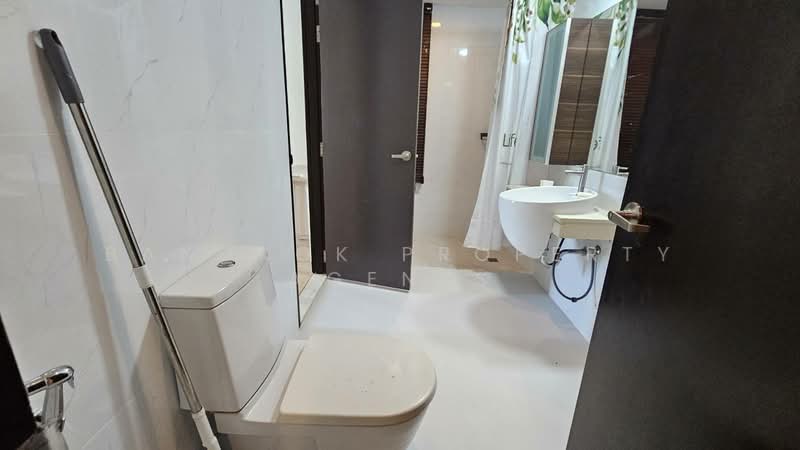 Sky Walk Residences, Bangkok, 1599 Sukhumvit Road, Phra Kanong Nua, Watthana, Bangkok, 2 Bedrooms, 60 sqm, Condo For Rent, by BANGKOK PROPERTY AGENTS, 500281468 - DDproperty.com