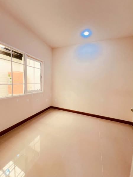 Golden Town Wongsawang-Ratchada, Nonthaburi, Pibulsongkram Road, Bang Khen, Muang Nonthaburi, Nonthaburi, 4 Bedrooms, 100 sqm, Townhouse For Sale, by The Best Property นิว, 500281520 - DDproperty.com