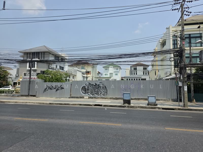 For Sale - Sriwara Town in Town, Bangkok