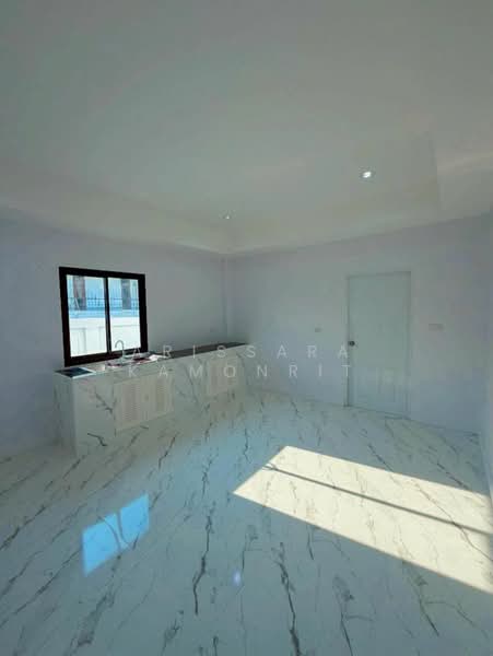 Single House for Sale, Chon Buri (Pattaya), Poong, Bang Lamung (Pattaya), Chon Buri (Pattaya), 3 Bedrooms, 250 sqm, Single Detached House For Sale, by Arissara Kamonrit, 500281592 - DDproperty.com