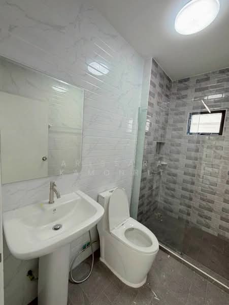 Single House for Sale, Chon Buri (Pattaya), Poong, Bang Lamung (Pattaya), Chon Buri (Pattaya), 3 Bedrooms, 250 sqm, Single Detached House For Sale, by Arissara Kamonrit, 500281592 - DDproperty.com