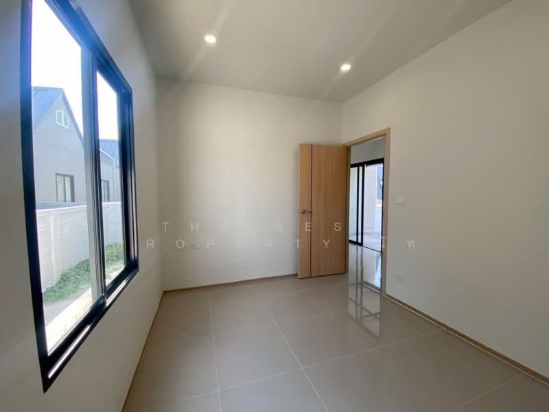 ทาวน์เฮ้าส์พานทอง ชลบุรี, Chon Buri (Pattaya), Nong Tamlung, Phan Thong, Chon Buri (Pattaya), 2 Bedrooms, 100 sqm, Townhouse For Sale, by The Best Property นัท, 500281621 - DDproperty.com