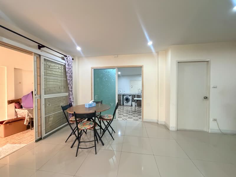เดอะ เซ็นทรัล 2, Chon Buri (Pattaya), Surasak, Si Racha, Chon Buri (Pattaya), 3 Bedrooms, 100 sqm, Townhouse For Sale, by The Best Property Agent ดิว, 500281625 - DDproperty.com