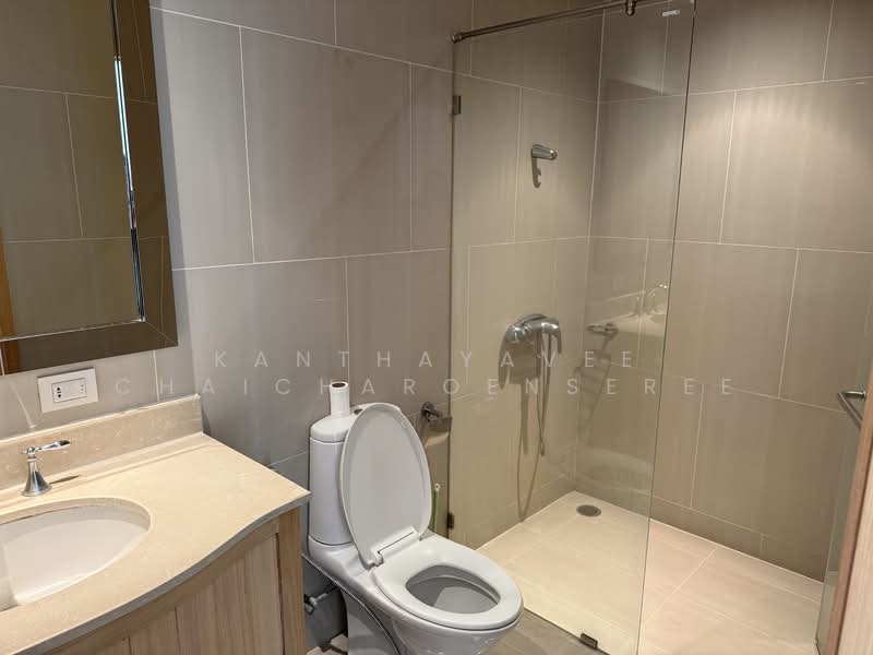 The Empire Place, Bangkok, 88 Narathiwatratchanakharin Road, Thung Maha Mek, Sathon, Bangkok, 2 Bedrooms, 98 sqm, Condo For Sale, by Kanthayavee Chaicharoenseree, 500281633 - DDproperty.com