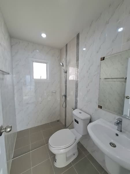 Lalin Town Lanceo Crib Chaiyapruek - Wongwaen, Nonthaburi, Bang Bua Thong, Bang Bua Thong, Nonthaburi, 3 Bedrooms, 134 sqm, Semi-Detached House (Twin House) For Sale, by โซเฟีย ธนันพัชร, 500281640 - DDproperty.com