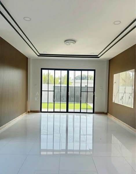 Modern 2-Storey Pool Villa (Single Detached House), Pong Pattaya, Chon Buri (Pattaya), Poong, Bang Lamung (Pattaya), Chon Buri (Pattaya), 4 Bedrooms, 270 sqm, Villa For Sale, by Arissara Kamonrit, 500281651 - DDproperty.com