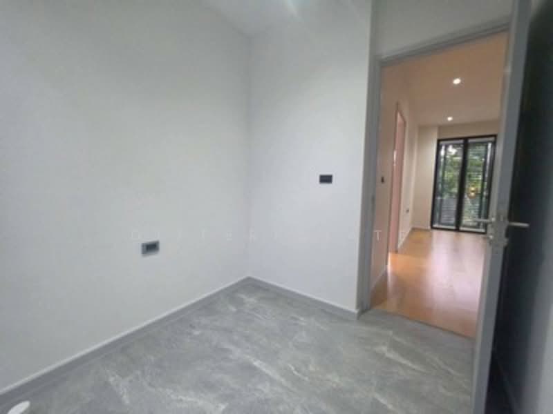 Feel Town Lat Phrao 101, Bangkok, ลาดพร้าว, Khlong Chaokhun Sing, Wang Thonglang, Bangkok, 4 Bedrooms, 270 sqm, Single Detached House For Sale, by DifferEstate, 500281687 - DDproperty.com