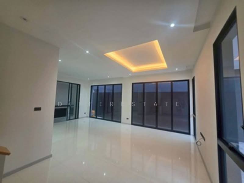 Feel Town Lat Phrao 101, Bangkok, ลาดพร้าว, Khlong Chaokhun Sing, Wang Thonglang, Bangkok, 4 Bedrooms, 270 sqm, Single Detached House For Sale, by DifferEstate, 500281687 - DDproperty.com