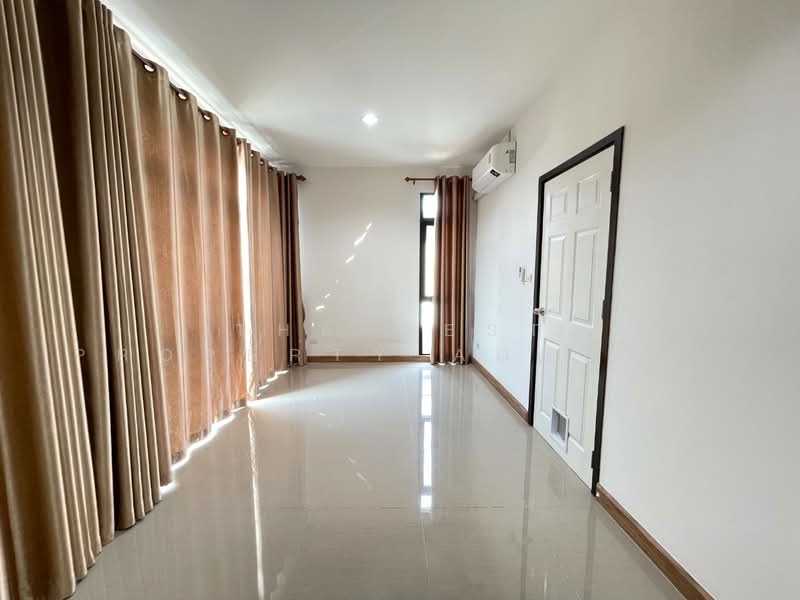 Breeze Amata By Sanmanee, Chon Buri (Pattaya), Bang Nang, Phan Thong, Chon Buri (Pattaya), 3 Bedrooms, 100 sqm, Townhouse For Sale, by The Best Property Agent นุ่น, 500281690 - DDproperty.com