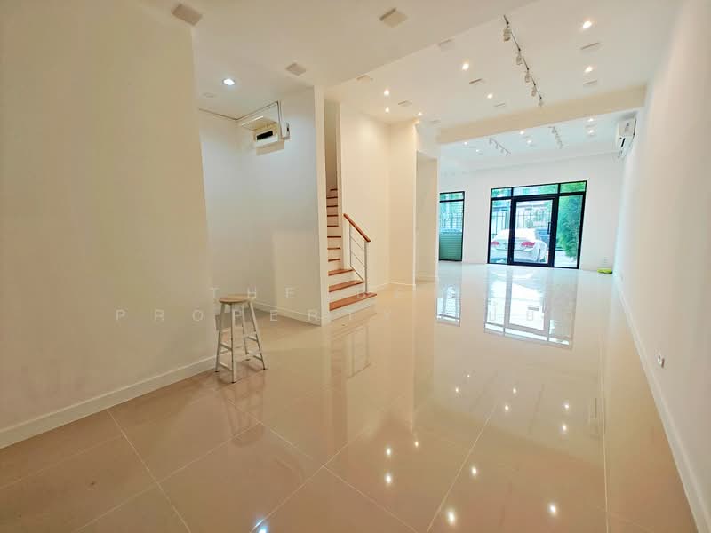 The Connect Pattanakarn 38, Bangkok, Soi Phatthanakan 38, Phatthanakan Road, Suan Luang, Suan Luang, Bangkok, 4 Bedrooms, 100 sqm, Townhouse For Sale, by The Best Property  ปุ้ยกี้, 500281723 - DDproperty.com